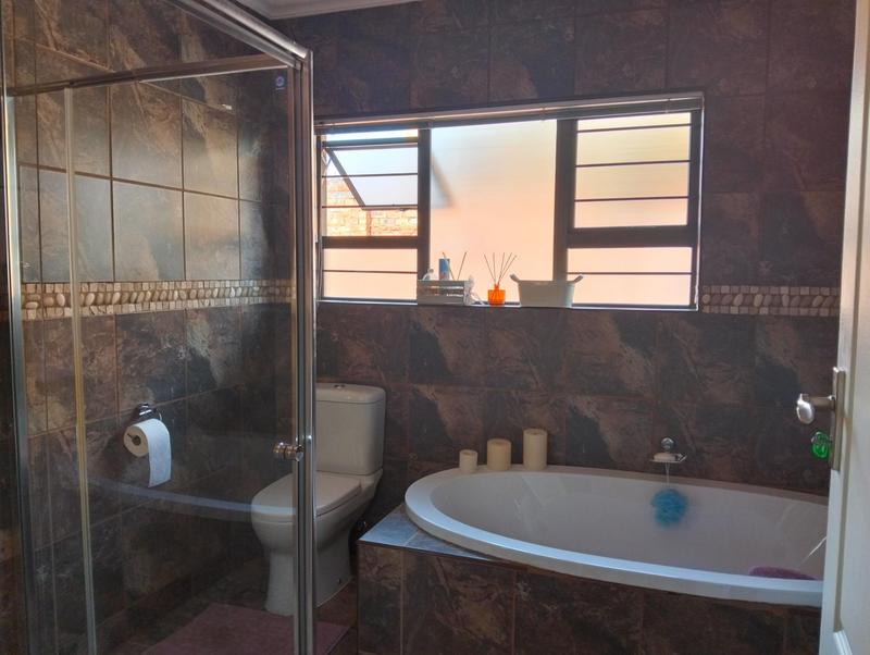 3 Bedroom Property for Sale in Seasons Lifestyle Estate North West